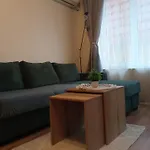 Sea Garden شقة فارنا