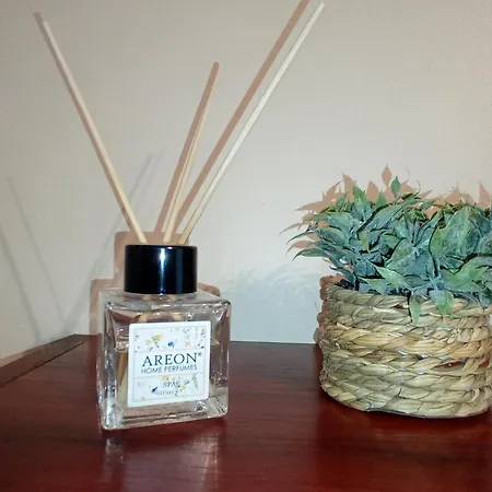 Sea Garden Apartment *