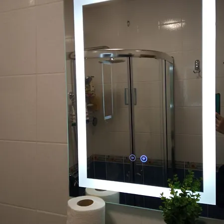 Sea Garden Apartment *