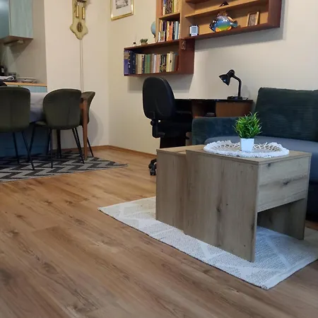 Sea Garden Apartment